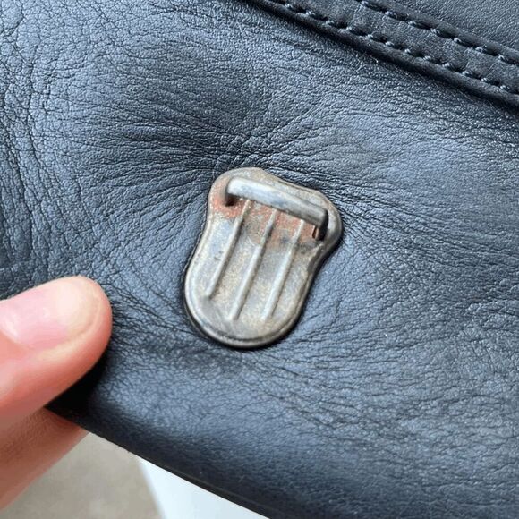 Eddie Bauer Full-Grain Leather Briefcase – Organizer Interior, Crossbody - Picture 9 of 12